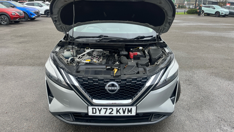 Nissan Qashqai 1.3 DiG-T MH Acenta Premium 5dr Petrol Hatchback